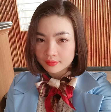 Cô Đinh Lan